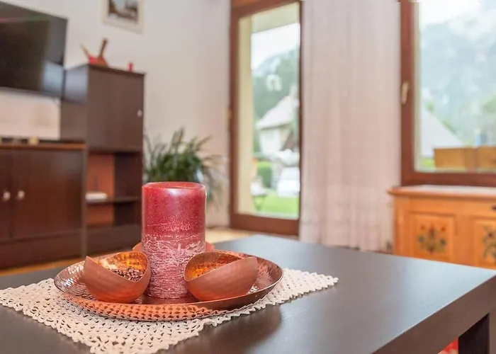 Cozy 3br Alpine House 펜션