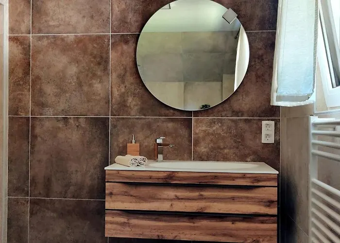 Cozy 3br Alpine House 펜션 고즈드마툴렉